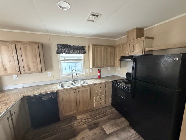 Building Photo - 1121 Connor Ave