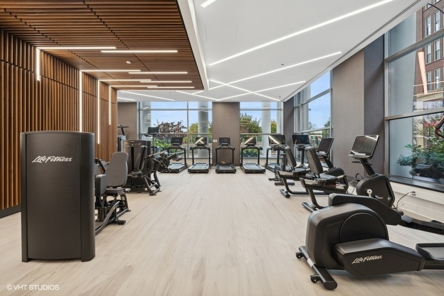 Building Photo - 600 N Lake Shore Dr