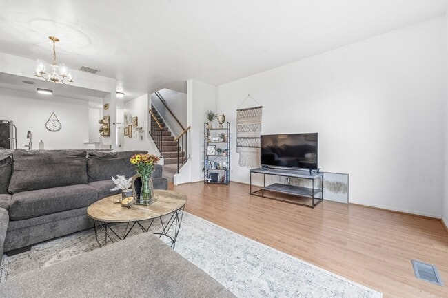 Building Photo - 4462 Quill Ln