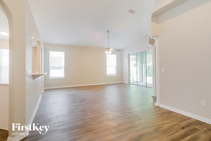 Building Photo - 541 Boxwood Pl