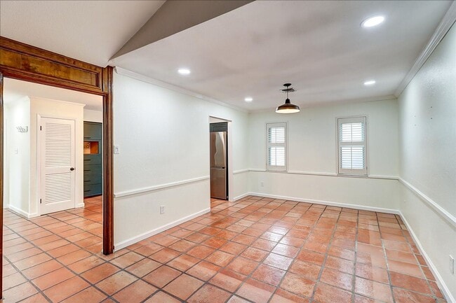 Building Photo - 5530 Tahoe Cir