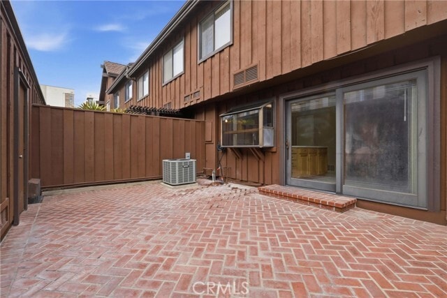 Building Photo - 2242 Stonewood Ct