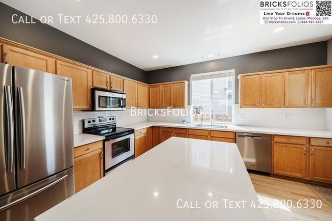 Building Photo - Spacious Home For Rent in Crosswater, Lake...