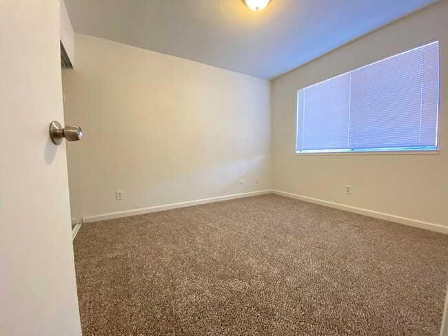 Building Photo - Beautiful Remodeled Home for Rent