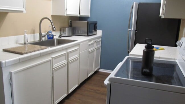 Building Photo - One bedroom Condo in Chula Vista