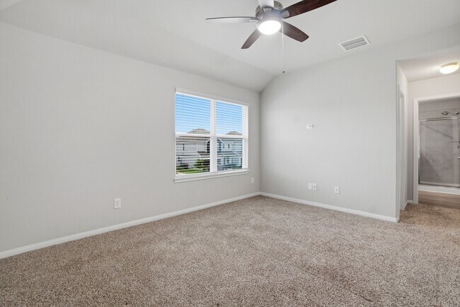 Building Photo - 22210 Great Royal Ln