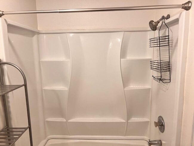 Building Photo - Charming 2 Bedroom, 1 Bathroom Home in Central Cedar City