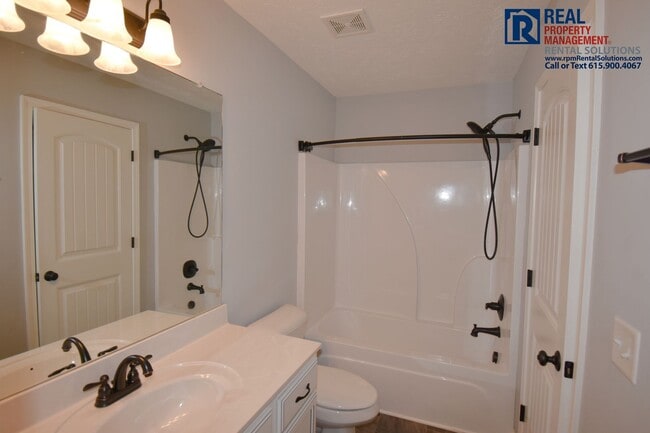 Building Photo - 3547 Nightshade Dr