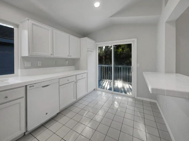 Building Photo - 1540 Pastal Way