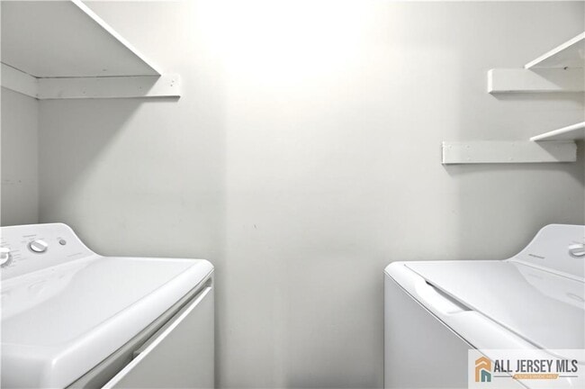 Building Photo - 151 Wyndham Pl