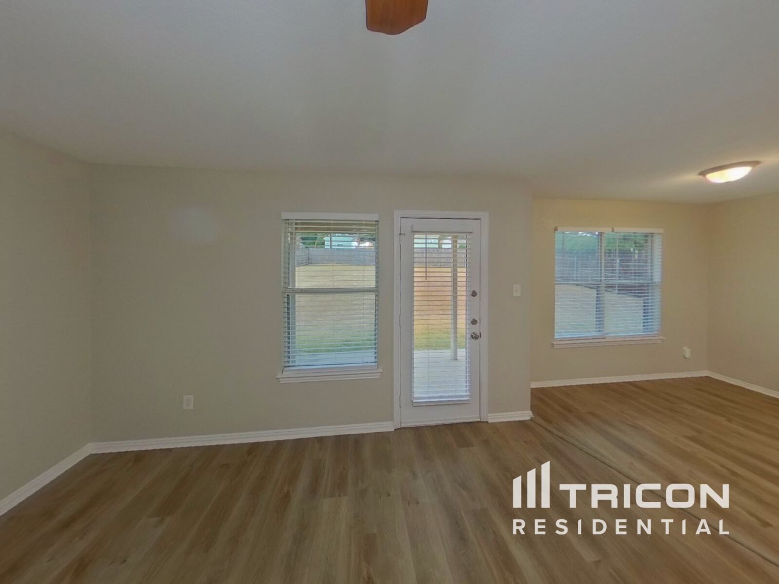 Building Photo - 604 Cumberland Dr