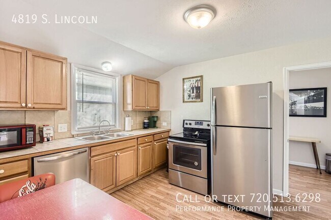 Building Photo - 4819 S. Lincoln-