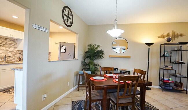 Building Photo - Stylish Condo with Golf Course Views in Gated Cathedral Canyon Country Club (Monthly Only - No Lo...