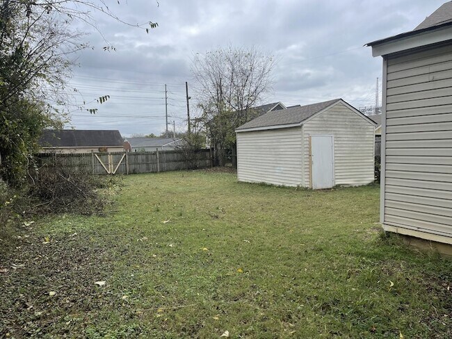 Building Photo - 6209 Louisiana Ave