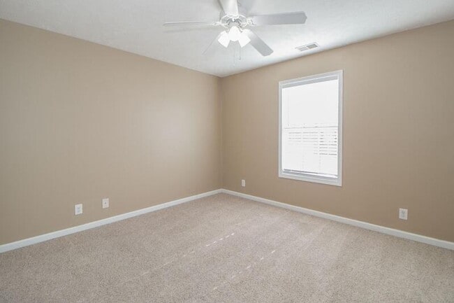 Building Photo - 1449 Mutual Dr