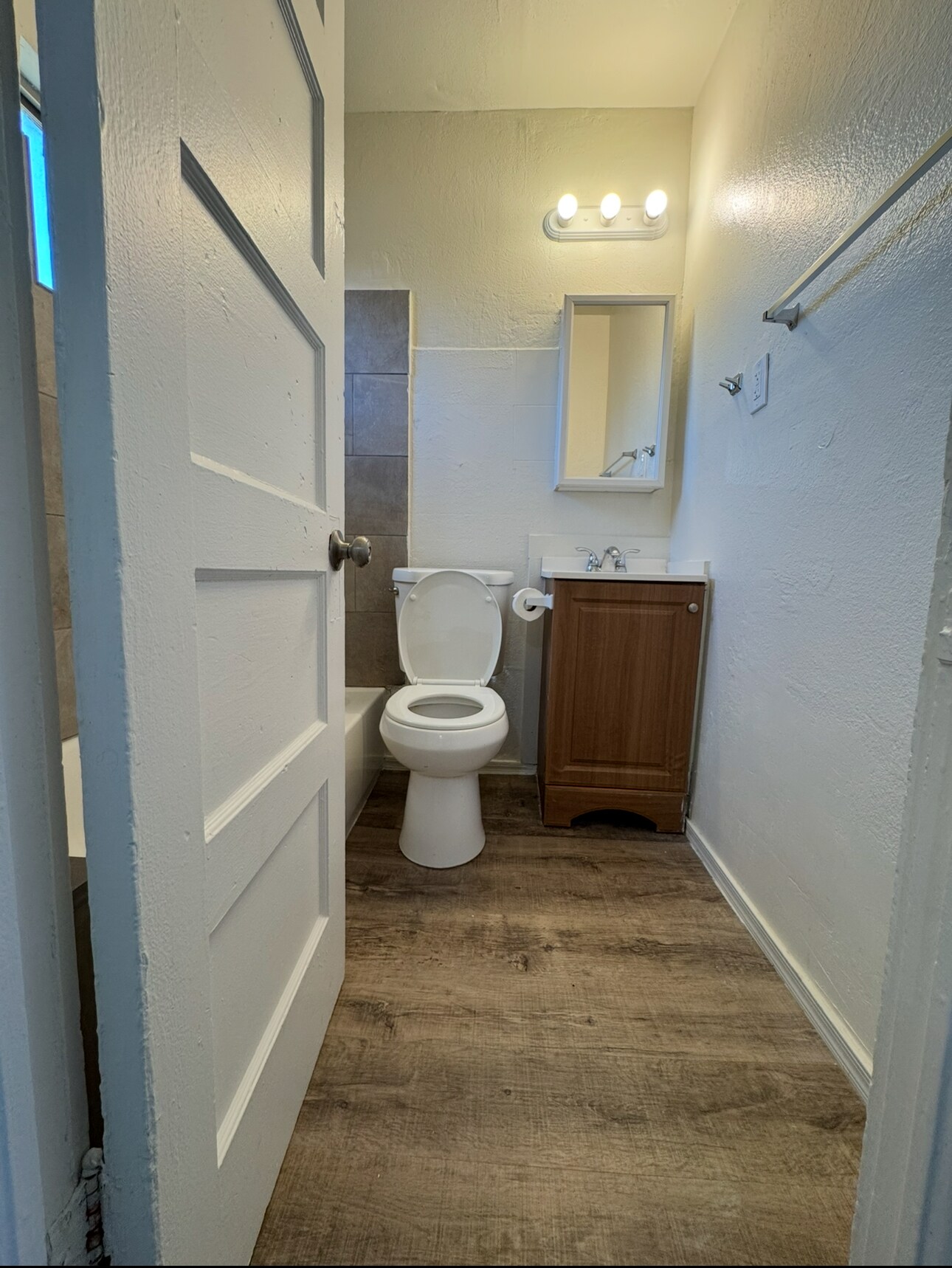 Building Photo - 5518 E Calle Encinas