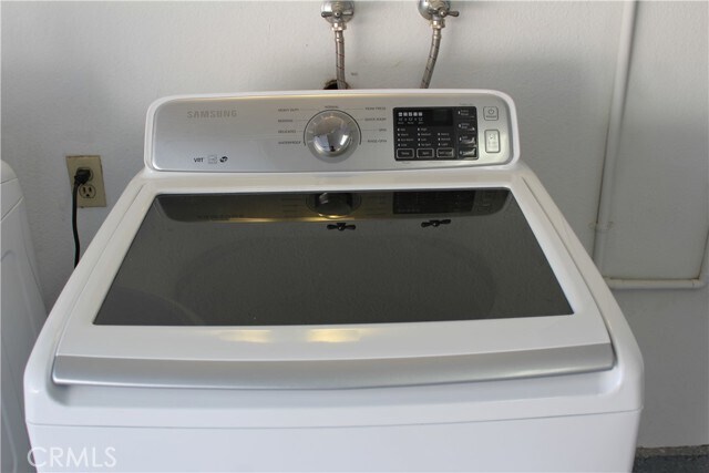 Building Photo - 2300 Maple Ave