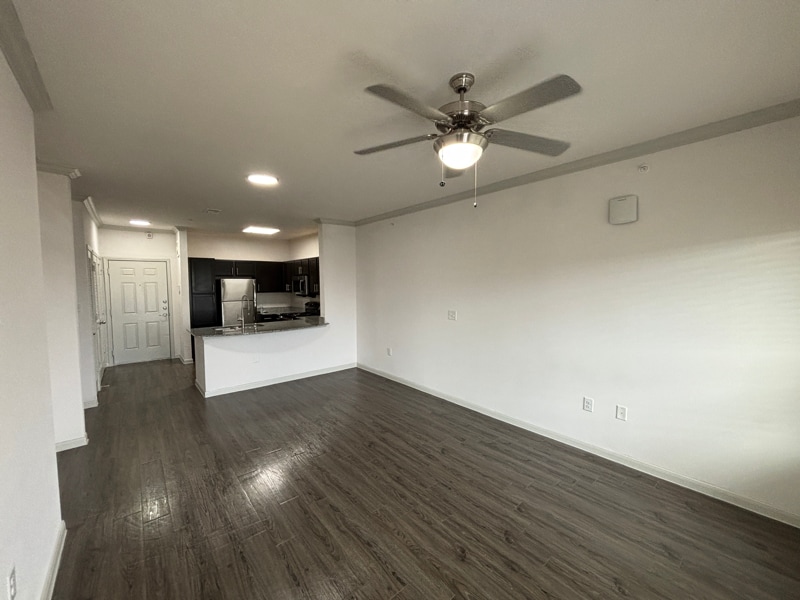 Building Photo - 4624 Cromwell Dr