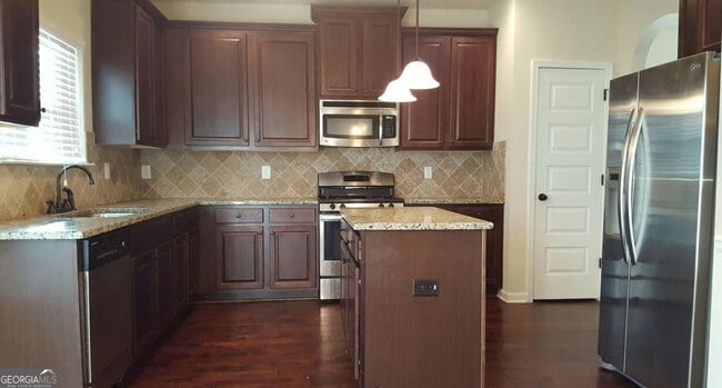 Building Photo - 958 Nevis Way
