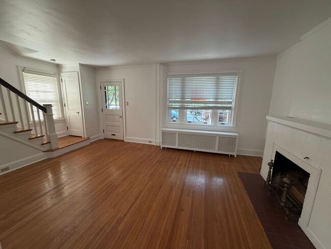 Building Photo - Spacious 4 Bedroom Home for Rent – Wyomissing