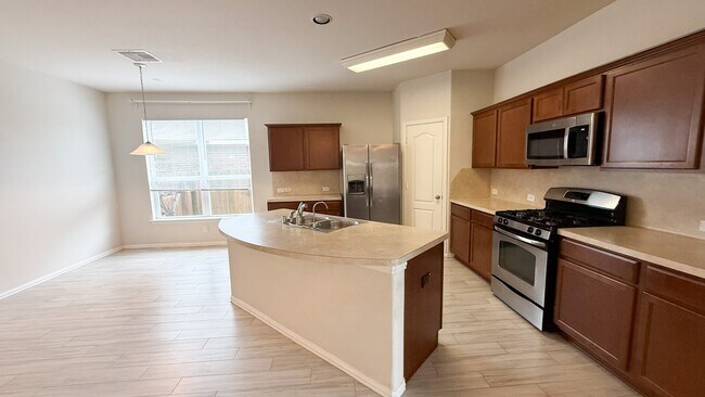 Building Photo - 2338 Beacon Brook Ln