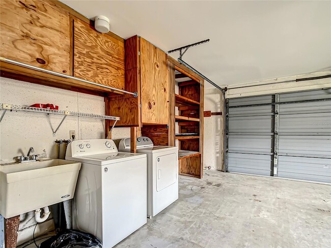 Building Photo - 5576 W Pine Cir