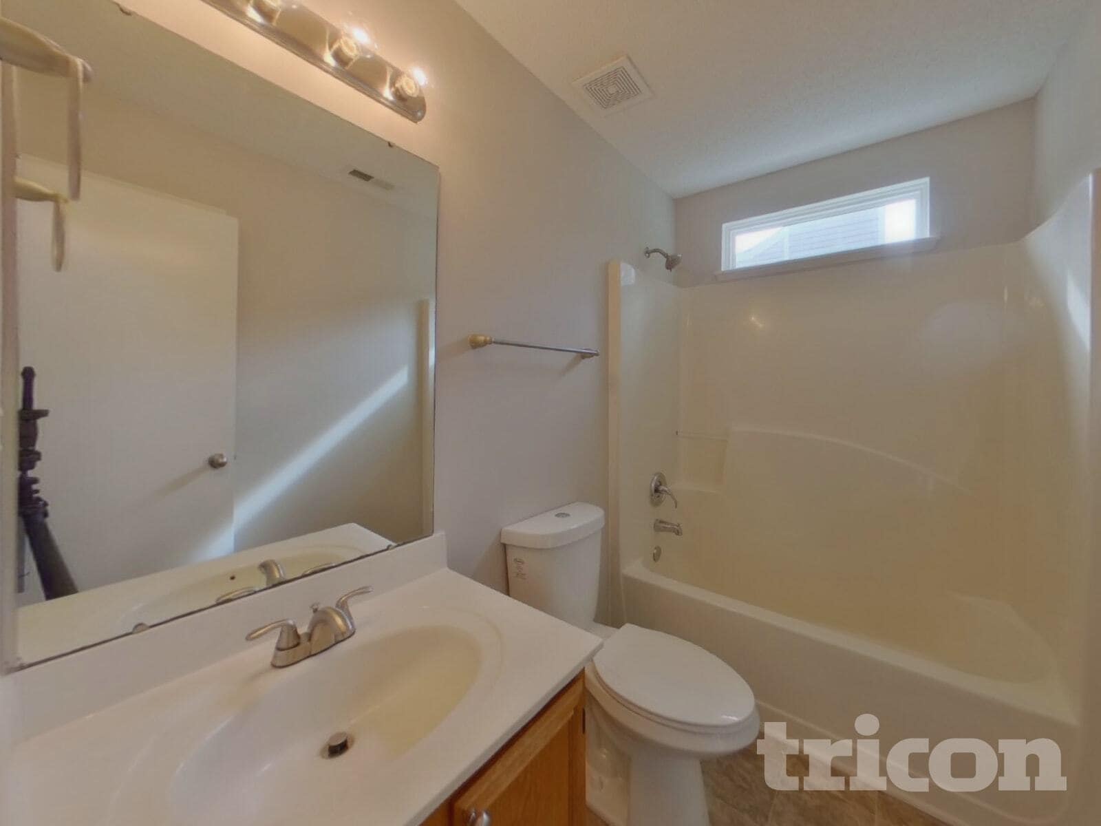 Building Photo - 11006 White Stag Dr