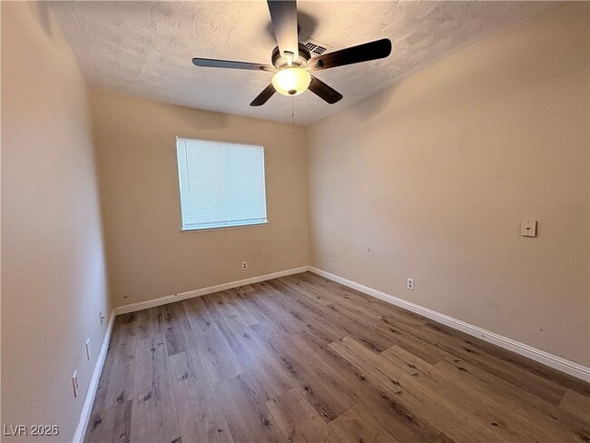 Building Photo - 7175 Sawtooth Dr