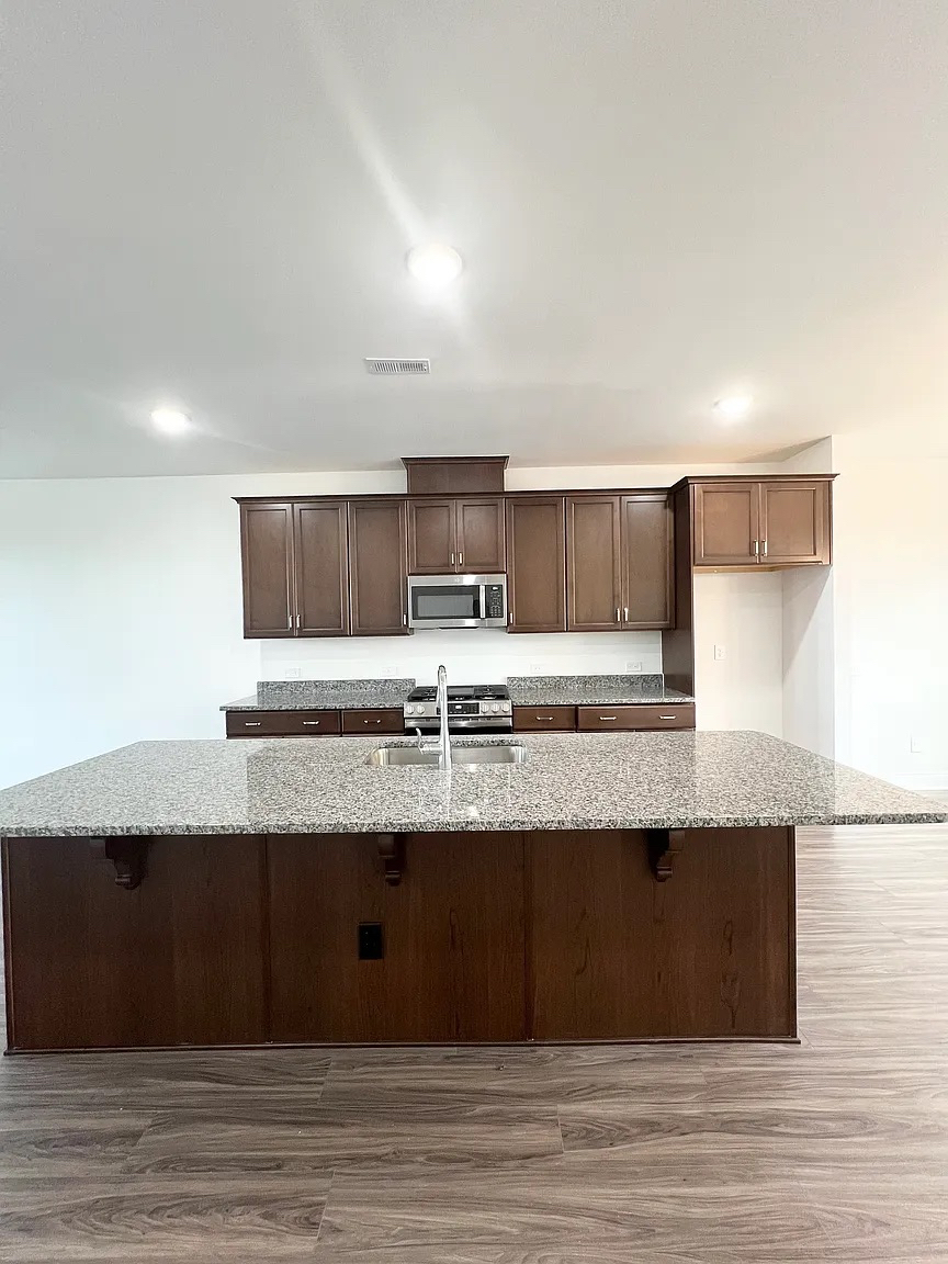 Building Photo - Room in Townhome on Walnut Hill Rd NW