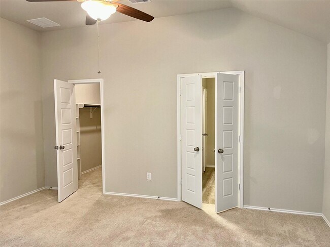 Building Photo - 513 Bonnerville Ln