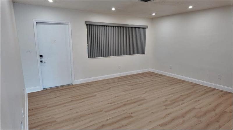 Building Photo - 600 NW 38th Ct