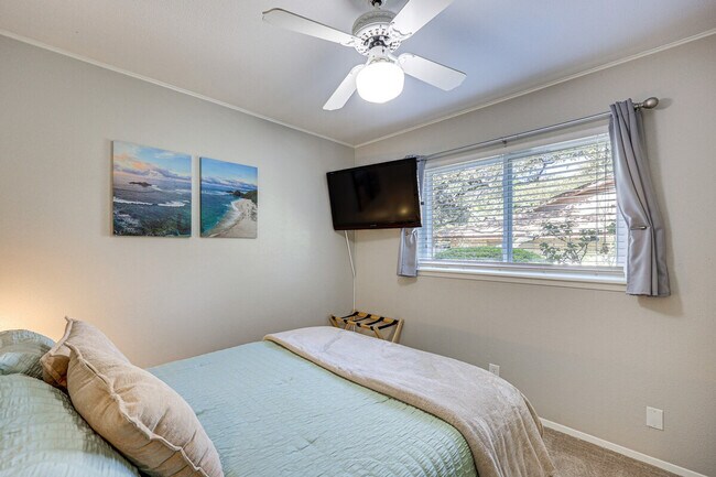 Building Photo - 8411 Brixton