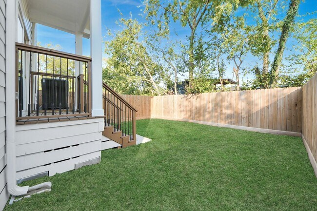 Building Photo - 3508 Omega St