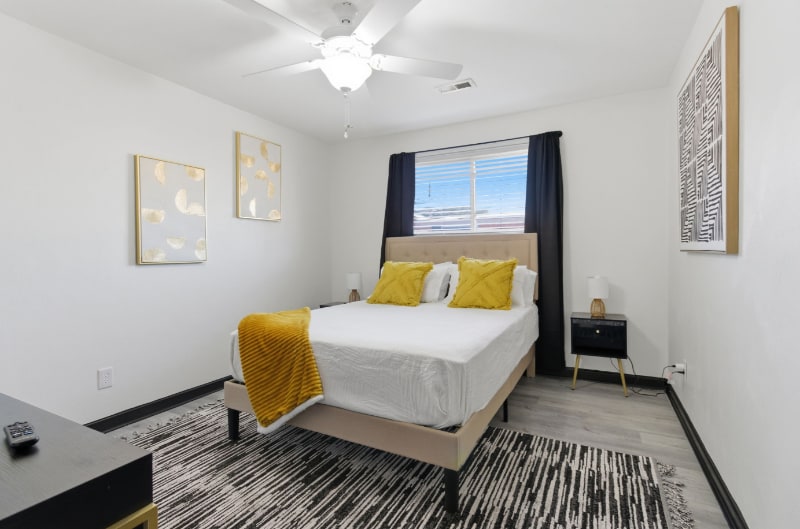 Building Photo - 361 Cherry St