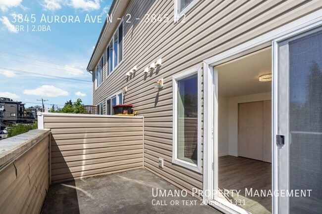 Building Photo - 3845 Aurora Ave N