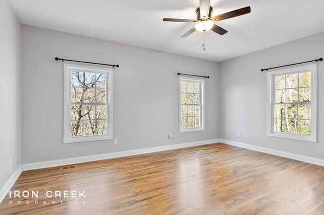 Building Photo - 5 Rocky Frk Rd