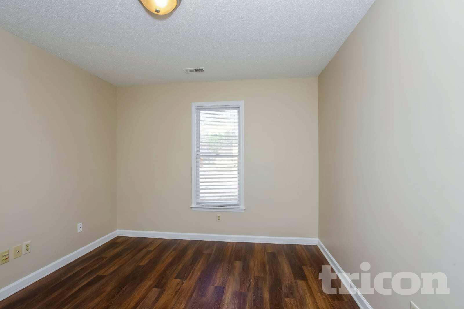 Building Photo - 5 Seton Hall Ct
