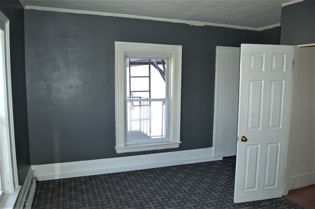 Building Photo - 57 Methuen St