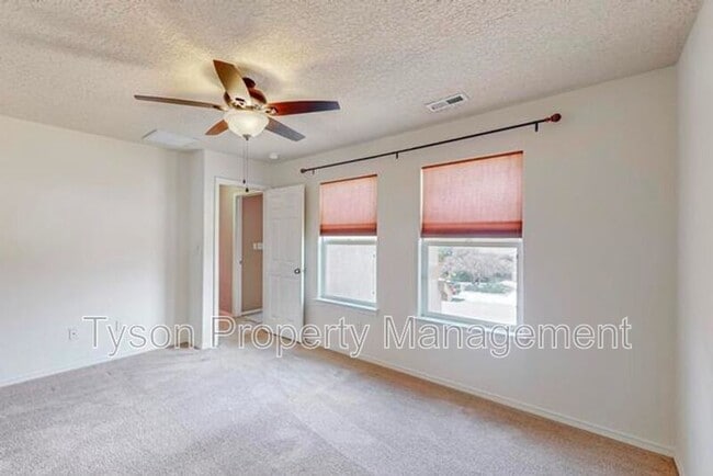 Building Photo - 10228 Nacimiento St NW
