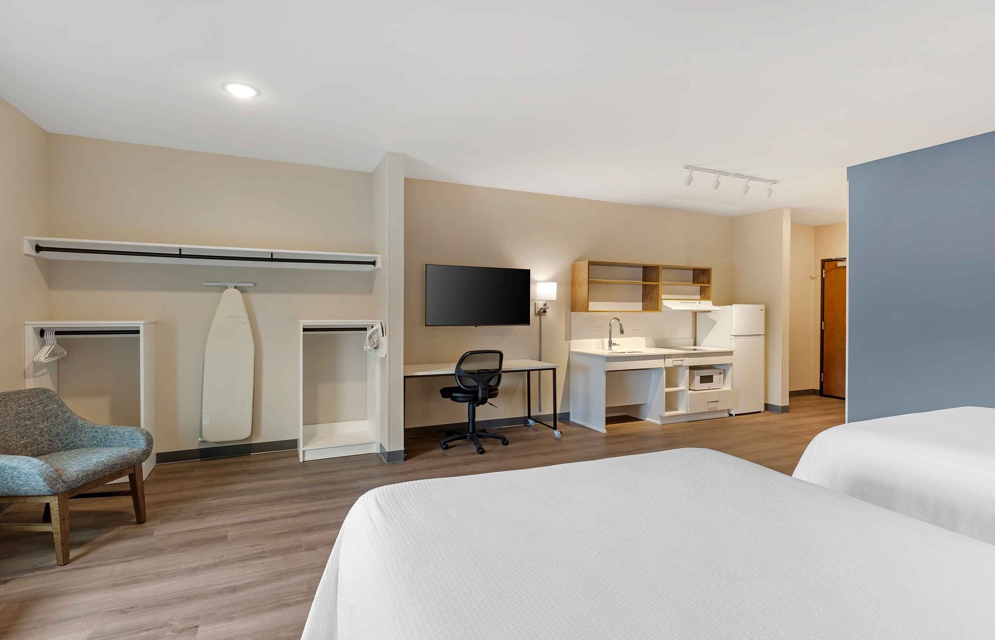 Building Photo - Furnished Studio-Belgrade - Bozeman - Yellowstone Airport