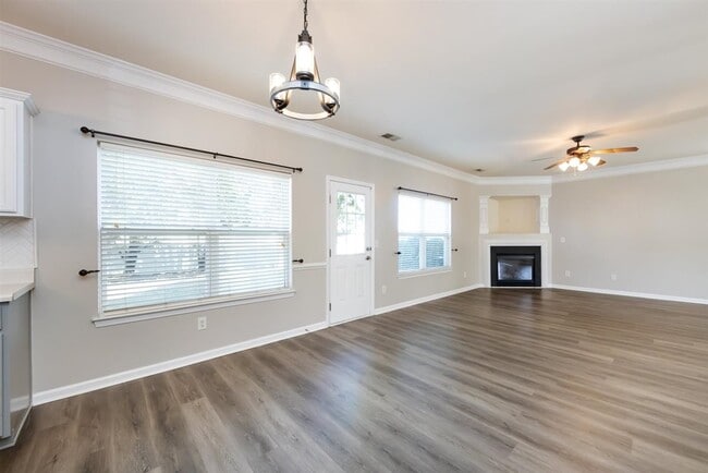 Building Photo - 4811 Sunburst Ln