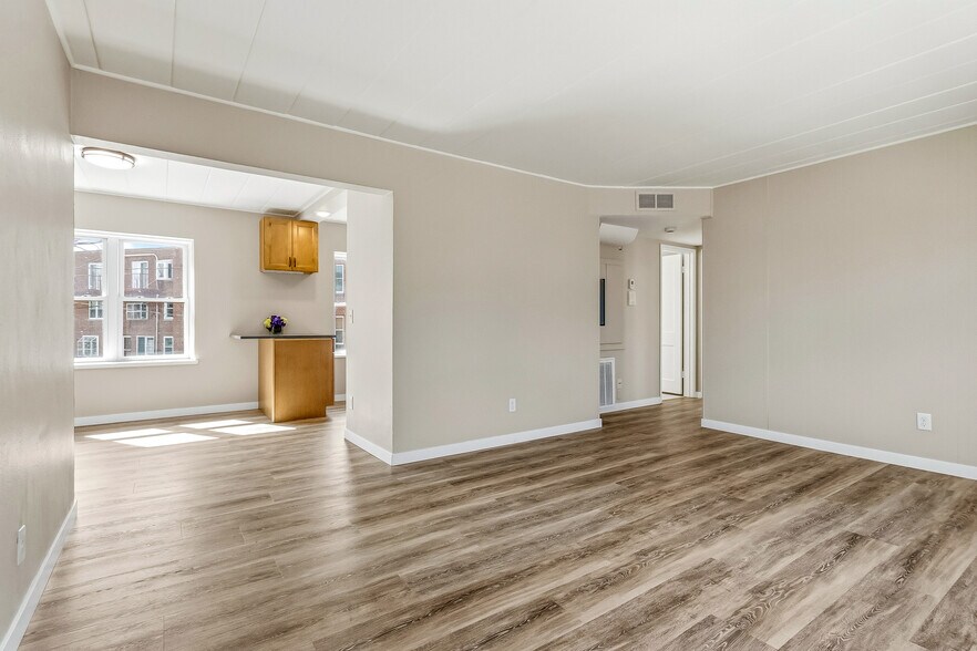 Building Photo - 24 Sherman Ter