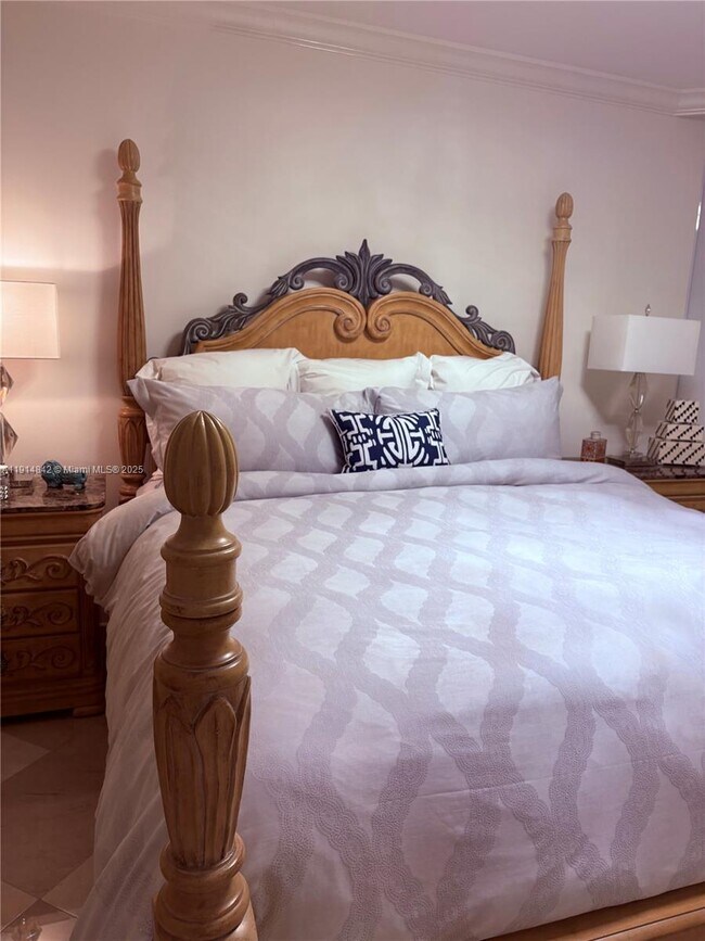 Building Photo - 4779 Collins Ave