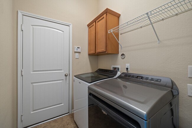Building Photo - 9306 Atwood Ridge Ln