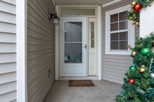 Building Photo - 1033 Key Largo Dr