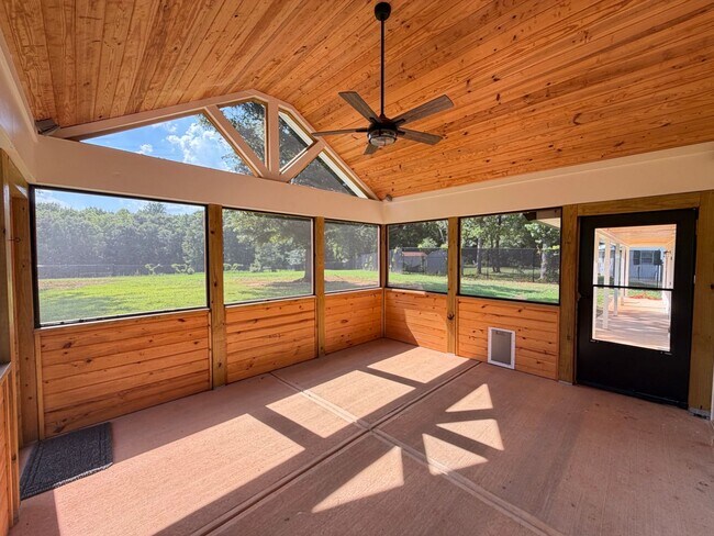 Building Photo - Renovated Ranch in Oconee County