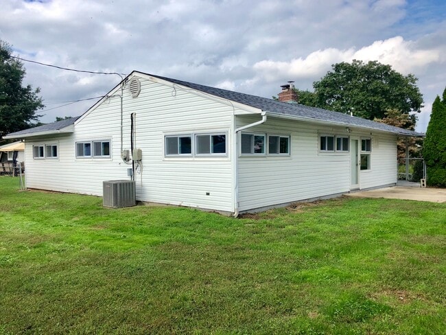 Building Photo - Coming Soon! Four Bedroom Beauty in Levitt...