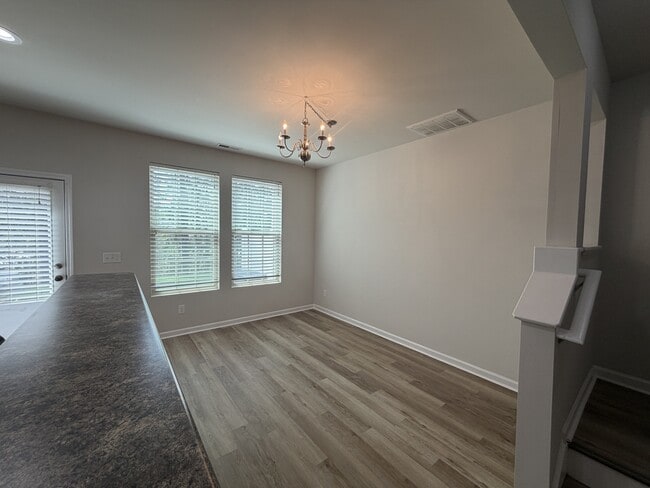Building Photo - 1037 Grand Ridge Dr