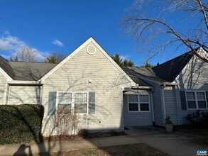 Building Photo - 1422 Lilac Ct