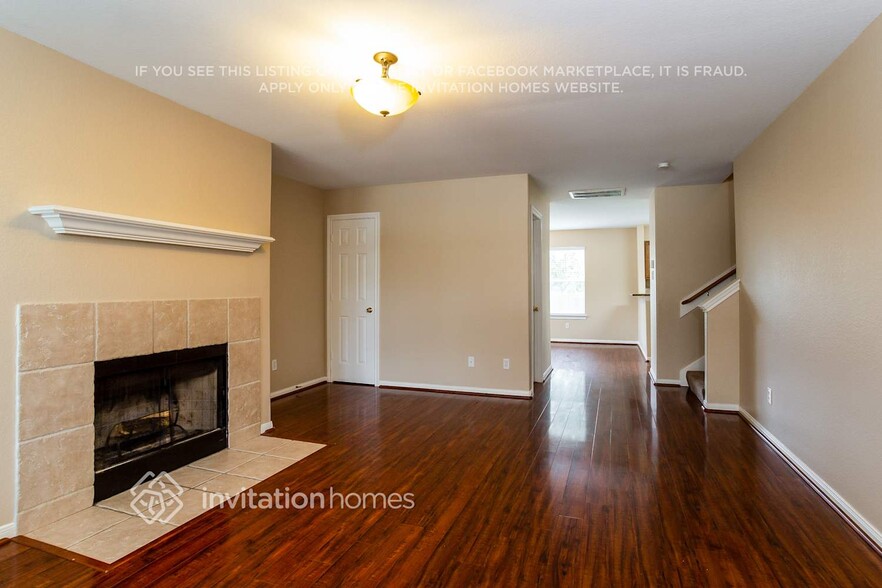 Building Photo - 3529 Stonehenge Dr